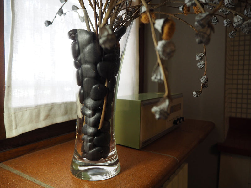 Sassi decorativi neri in plastica riciclata Teraplast - Formato Small e Large