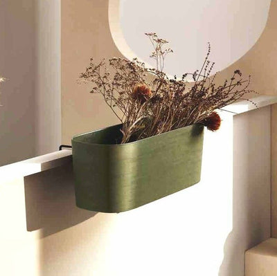 Kos - 100% recycled plastic balcony box with water reserve